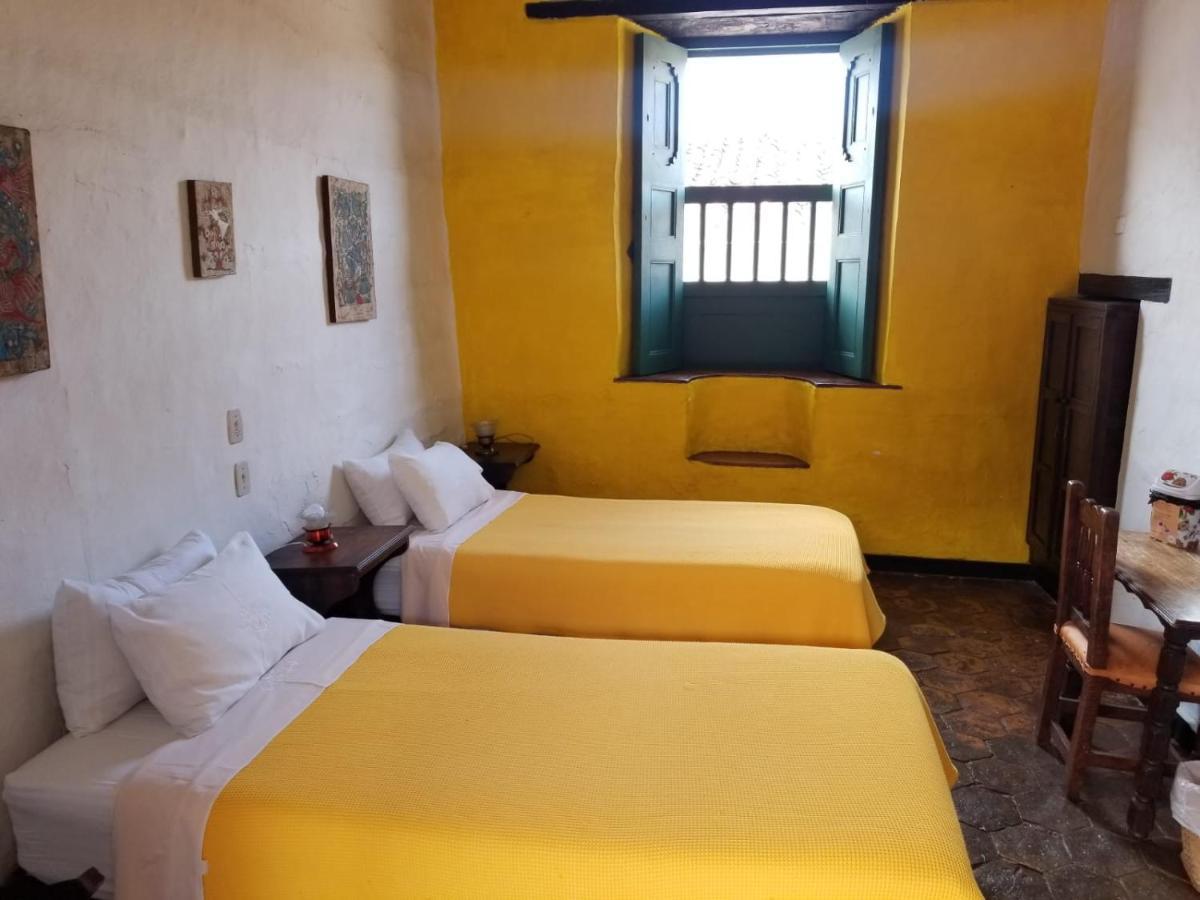 Hotel Mision Santa Barbara Rnt 4799 บาริชารา ภายนอก รูปภาพ