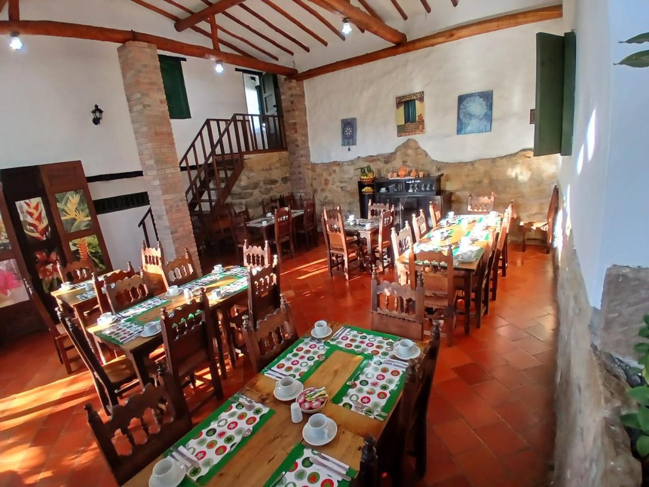 Hotel Mision Santa Barbara Rnt 4799 บาริชารา ภายนอก รูปภาพ