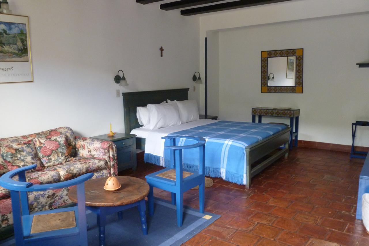 Hotel Mision Santa Barbara Rnt 4799 บาริชารา ภายนอก รูปภาพ