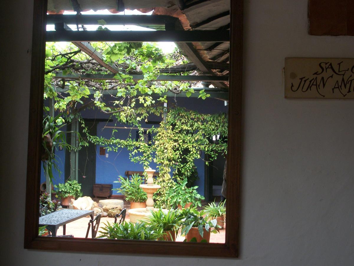 Hotel Mision Santa Barbara Rnt 4799 บาริชารา ภายนอก รูปภาพ