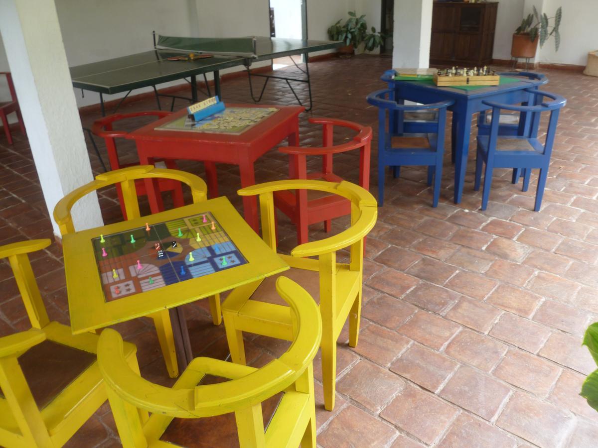 Hotel Mision Santa Barbara Rnt 4799 บาริชารา ภายนอก รูปภาพ